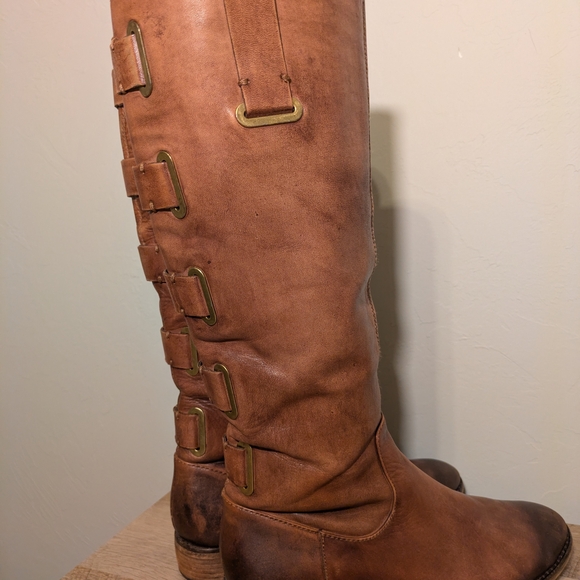 Arturo Chiang Tan Leather Boots W/Buckle Details - Picture 3 of 7